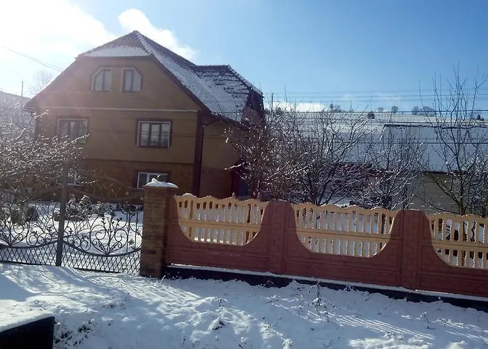 Gostynniy Dvir Izki