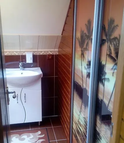 Gostynniy Dvir Maison d'hôtes Izki