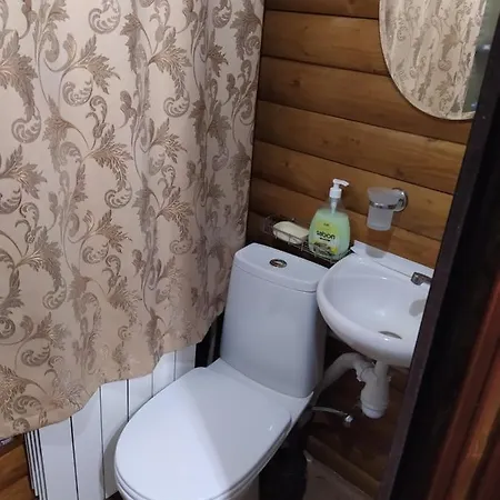 Sadyba Gostynniy Dvir * Izki