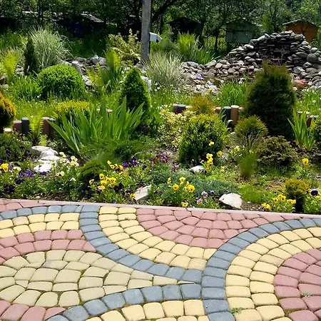 Sadyba Gostynniy Dvir Izki